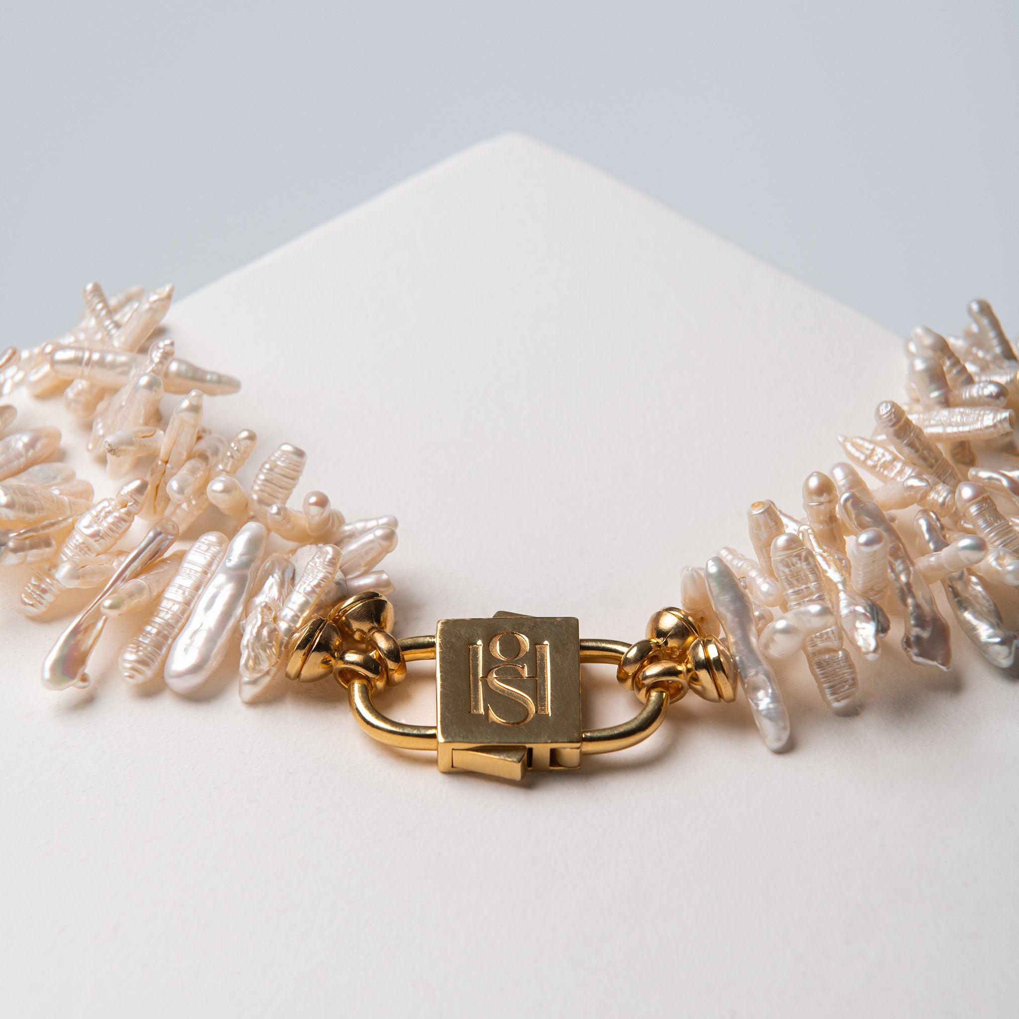 House of Sol - HoS - Unique High-end Fine Jewelry for unapologetic women.