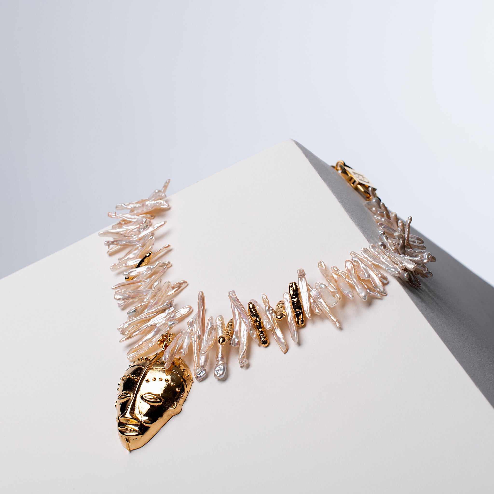 House of Sol - HoS - Unique High-end Fine Jewelry for unapologetic women.